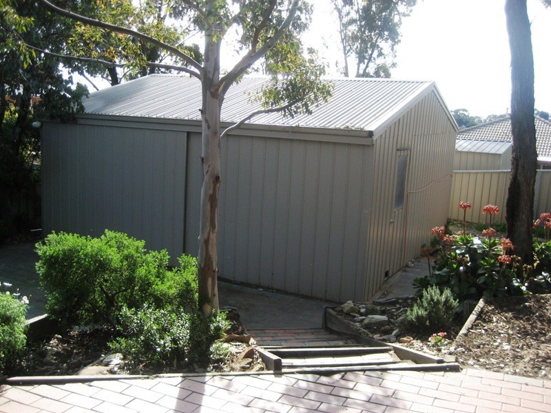 24 Sherwood Drive, Flora Hill VIC 3550