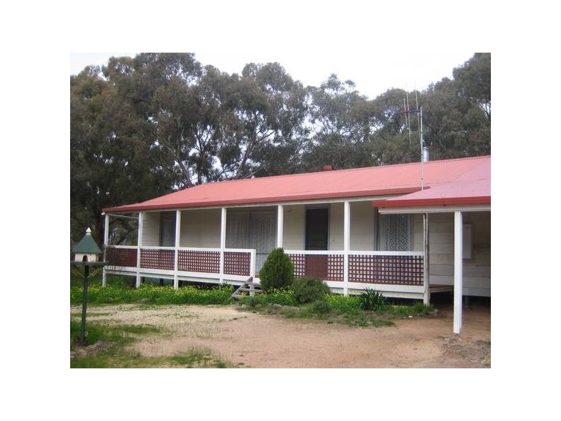 10 Bickfords Road, Ravenswood VIC 3453