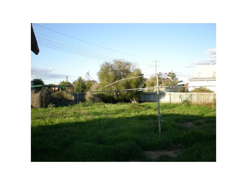 9 Durham Ox Road, Pyramid Hill VIC 3575