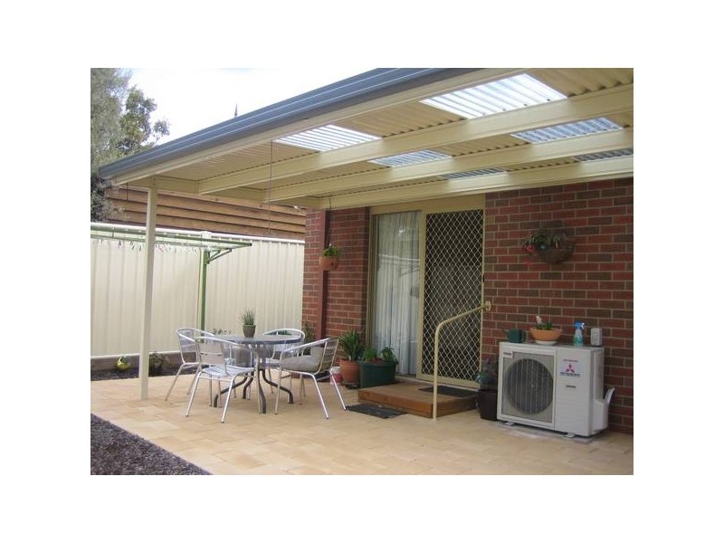 2/9A Panton Street, Eaglehawk VIC 3556