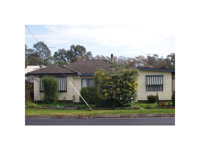 2 Elliott Street, Golden Square VIC 3555