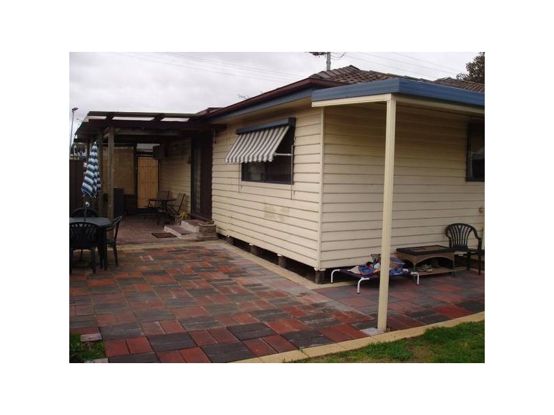 2 Elliott Street, Golden Square VIC 3555