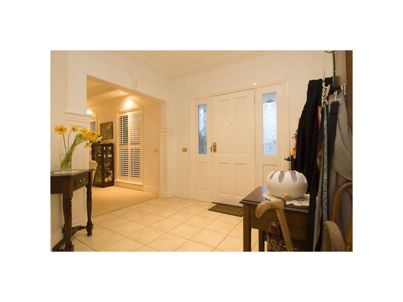 27 Chelsea Boulevard, Strathdale VIC 3550