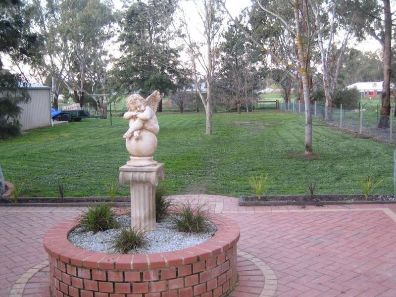 253 Guys Hill Road, Strathfieldsaye VIC 3551