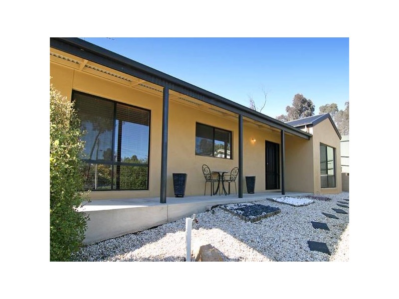 1A Doyle Crescent, Spring Gully VIC 3550