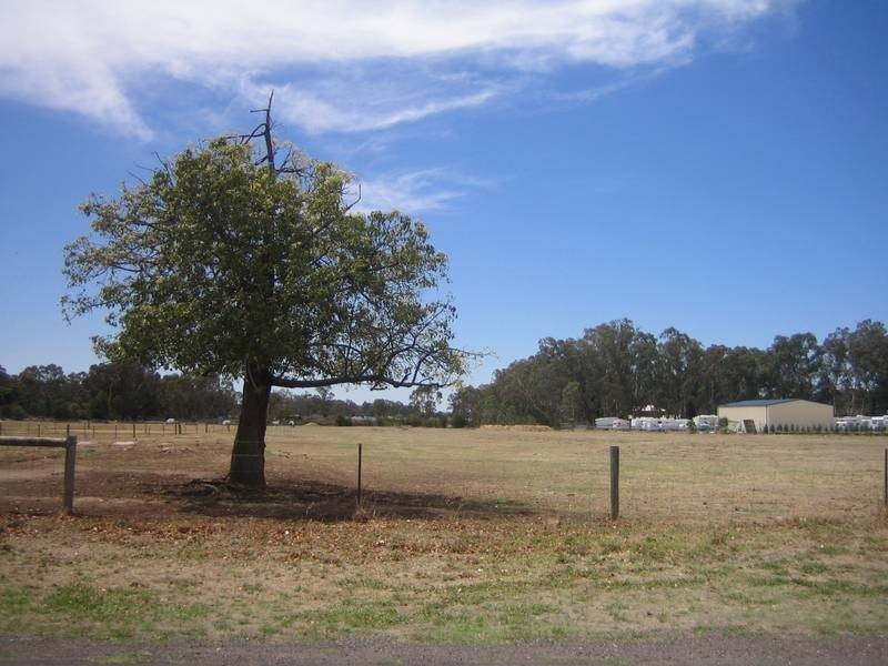 3 Furness Street, Kangaroo Flat VIC 3555