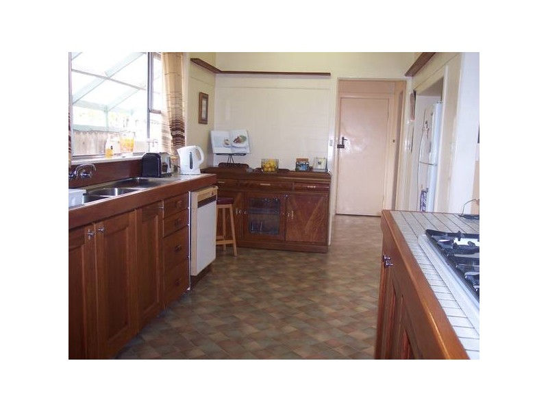 122 Havlin Street West, Quarry Hill VIC 3550