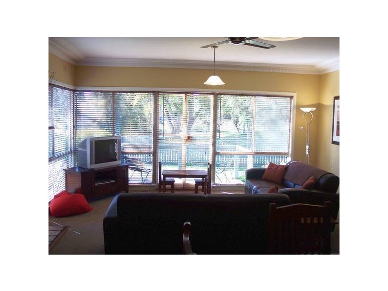 122 Havlin Street West, Quarry Hill VIC 3550