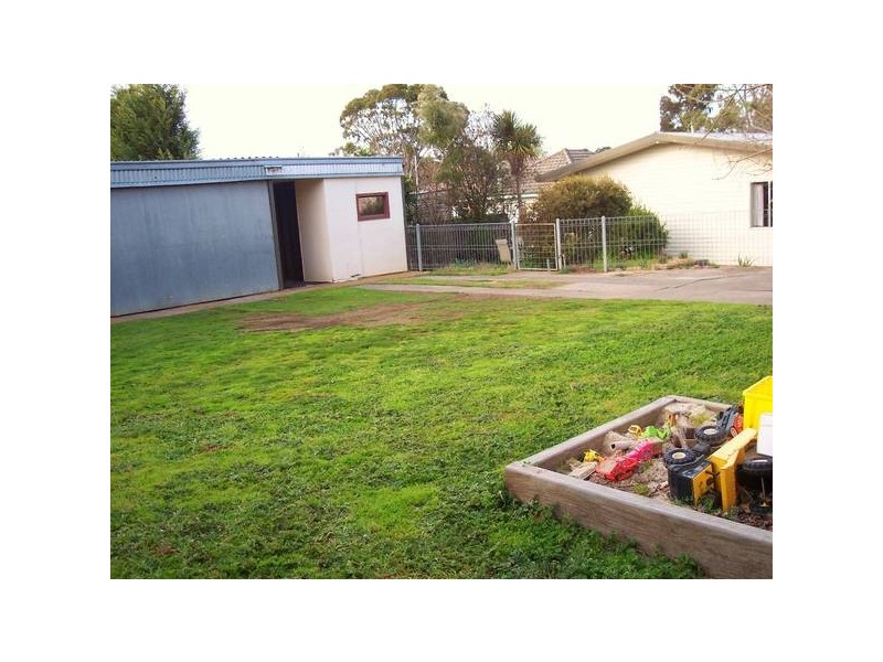 122 Havlin Street West, Quarry Hill VIC 3550