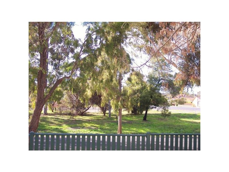 122 Havlin Street West, Quarry Hill VIC 3550