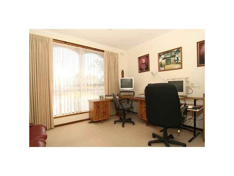 24 McClure Street, Bendigo VIC 3550