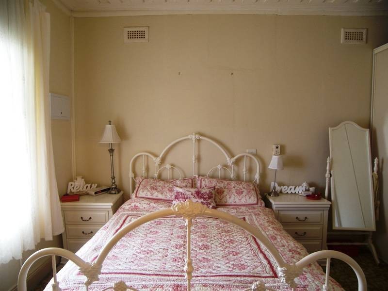 16 MacDougall Road, Golden Square VIC 3555