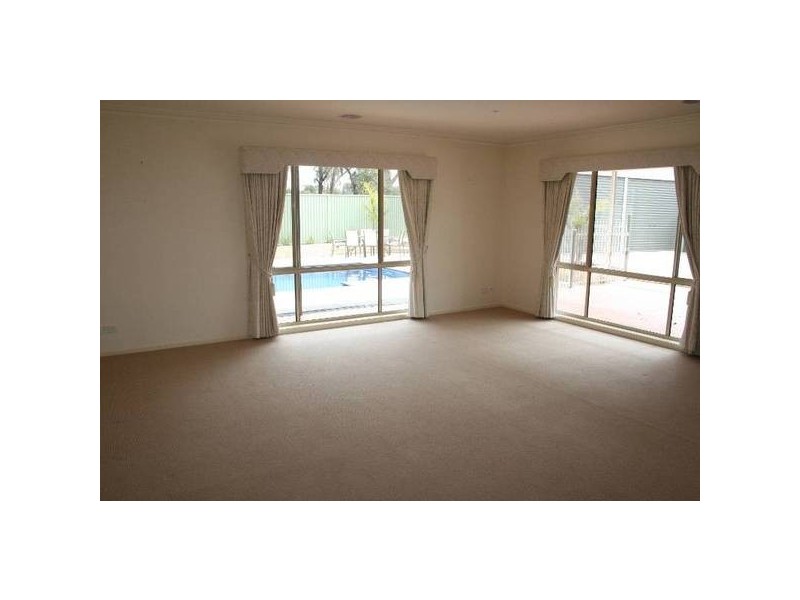 7 Aberdeen Drive, Junortoun VIC 3551