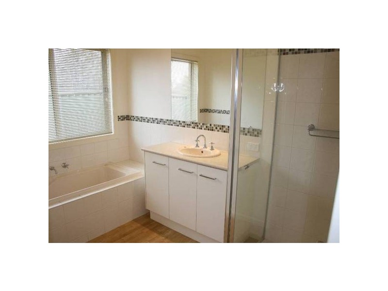 7 Aberdeen Drive, Junortoun VIC 3551