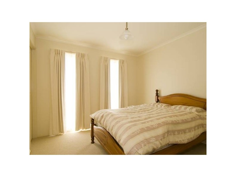 13A Grevillea Avenue, Kangaroo Flat VIC 3555