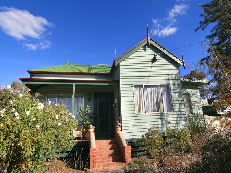 39 Houston Street, Quarry Hill VIC 3550