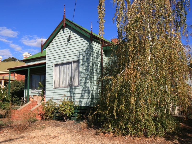 39 Houston Street, Quarry Hill VIC 3550