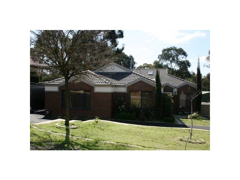 4 Jarrah Court, Spring Gully VIC 3550