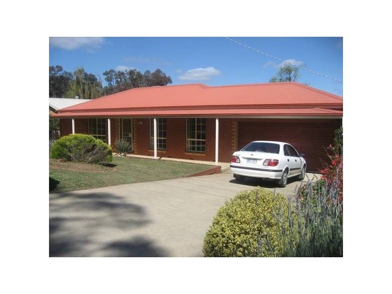 72 Butcher Street, Strathdale VIC 3550