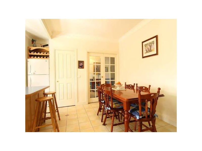 1A Christovic Place, Ascot VIC 3551