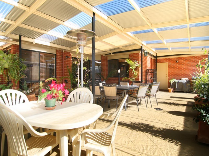 58 Carolyn Way, Maiden Gully VIC 3551