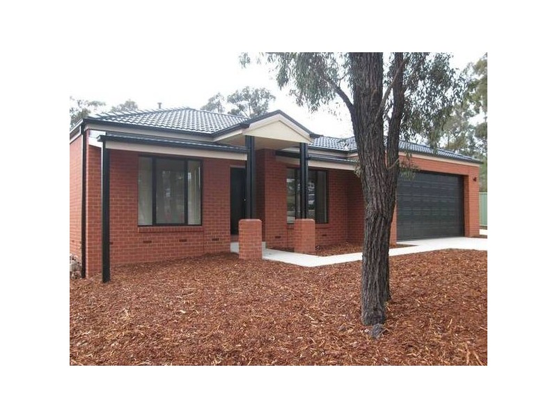 141 Edwards Road, Strathdale VIC 3550