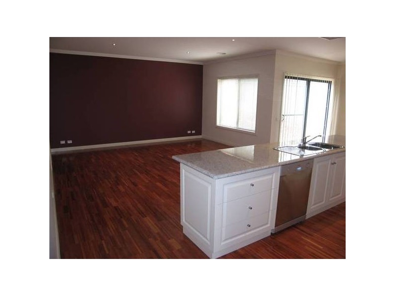 141 Edwards Road, Strathdale VIC 3550