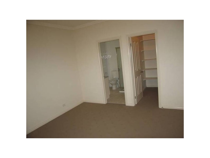 141 Edwards Road, Strathdale VIC 3550