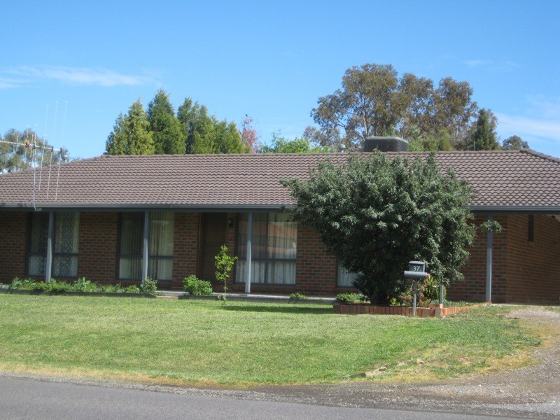 37 Kennewell Street, White Hills VIC 3550