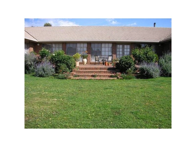 328 Sugarloaf Road, Axedale VIC 3551