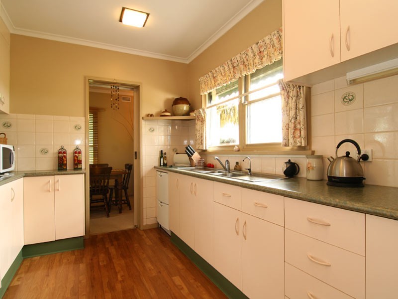 7 McKay Court, Strathdale VIC 3550