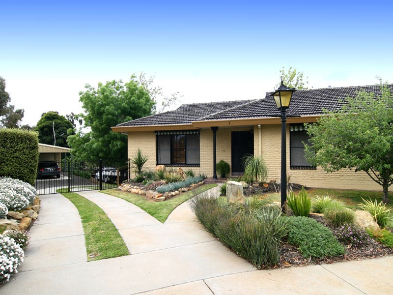 7 McKay Court, Strathdale VIC 3550