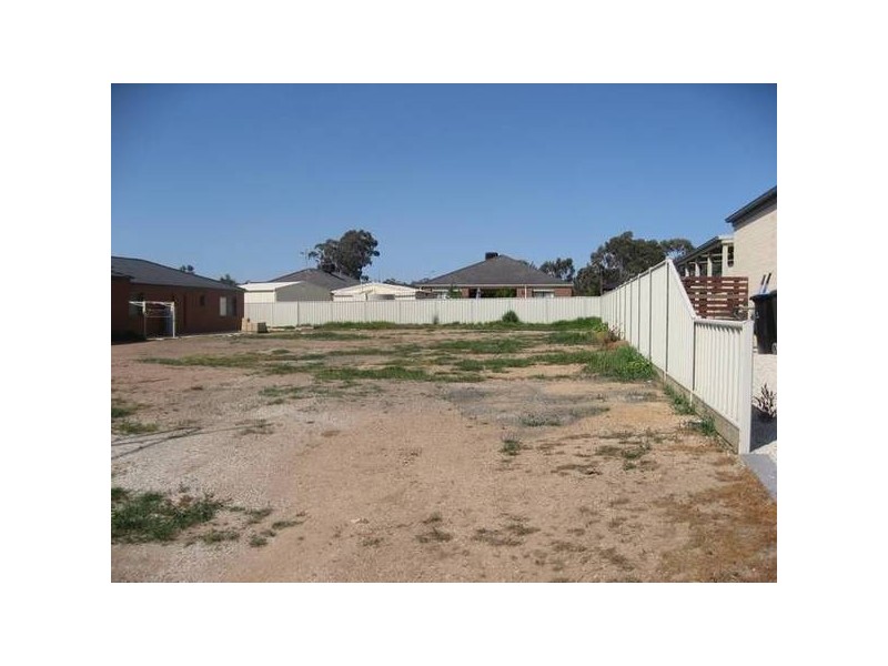 33 Botanical Drive, Epsom VIC 3551