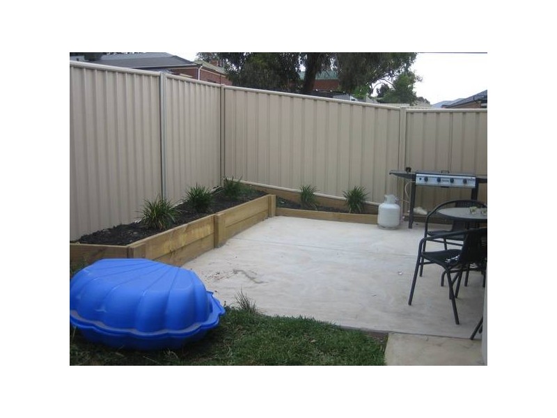 3/50 Mistletoe Street, Golden Square VIC 3555