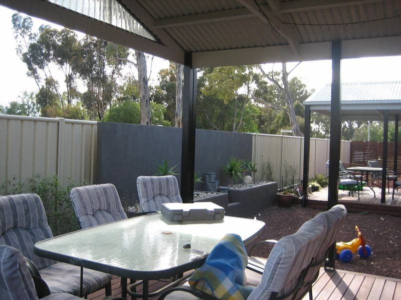 1 Rosemundy Street, Epsom VIC 3551