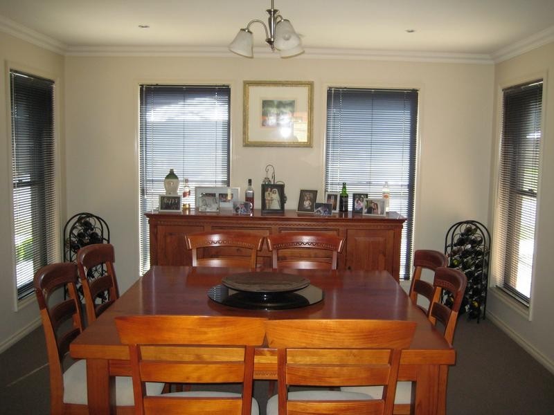 49 Bassett Drive, Strathfieldsaye VIC 3551