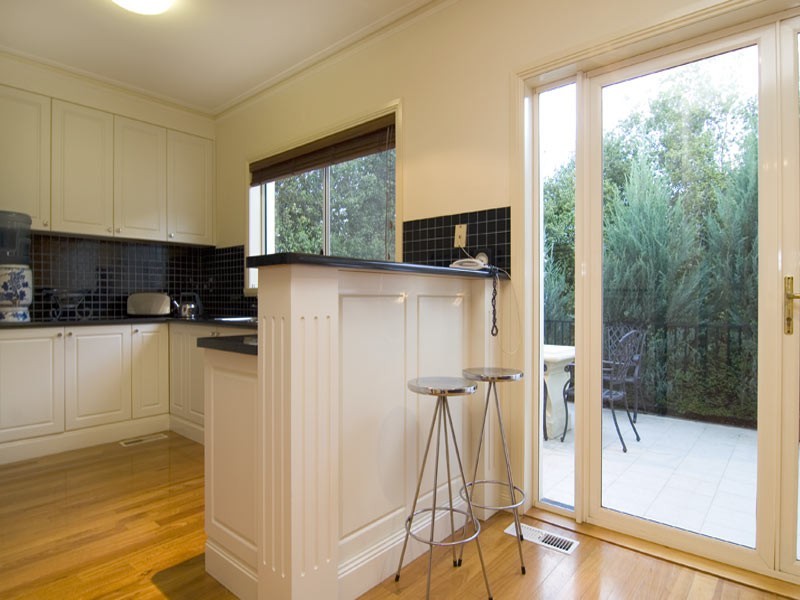 6B Gumnut Rise, Strathdale VIC 3550