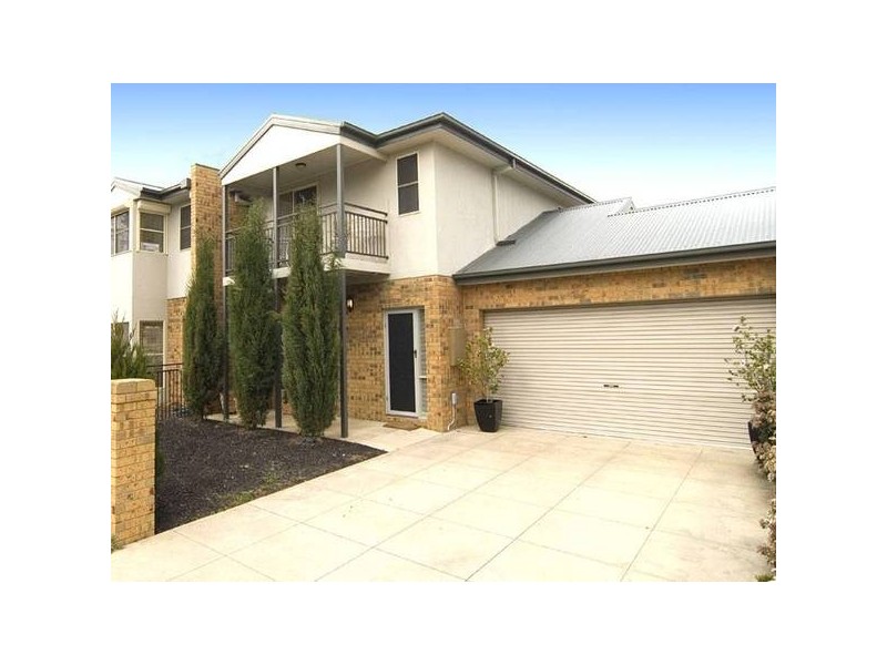 23 Miller Street, Quarry Hill VIC 3550