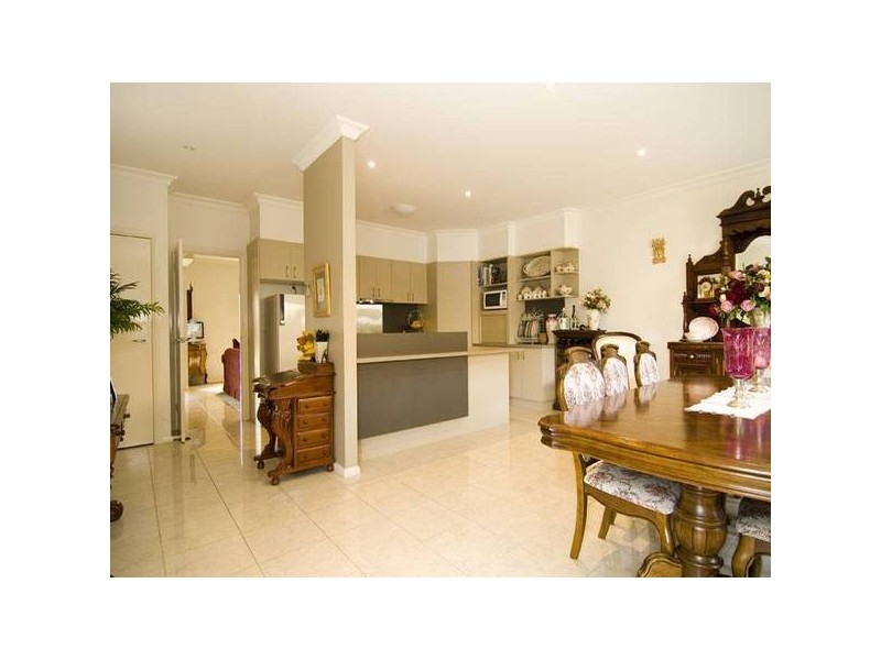 23 Miller Street, Quarry Hill VIC 3550