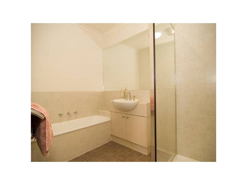 23 Miller Street, Quarry Hill VIC 3550