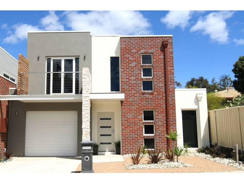 1B Sterry Street, Golden Square VIC 3555