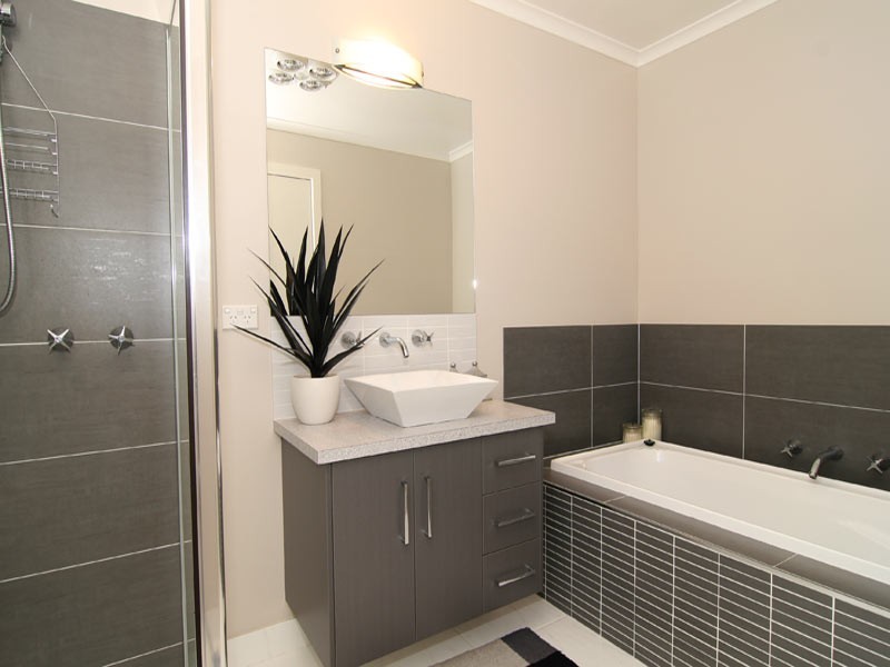 1B Sterry Street, Golden Square VIC 3555