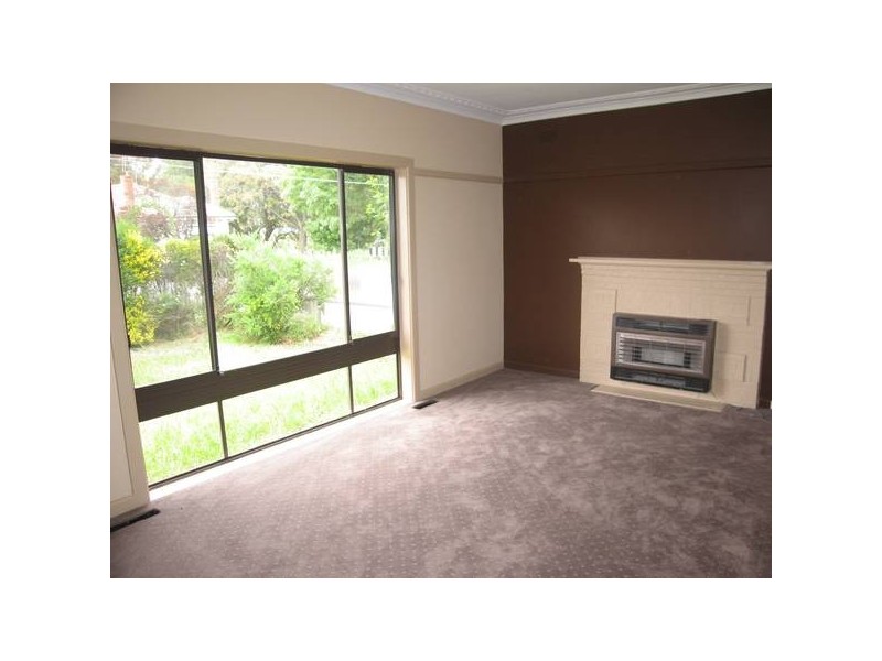 4 View Street, Kangaroo Flat VIC 3555