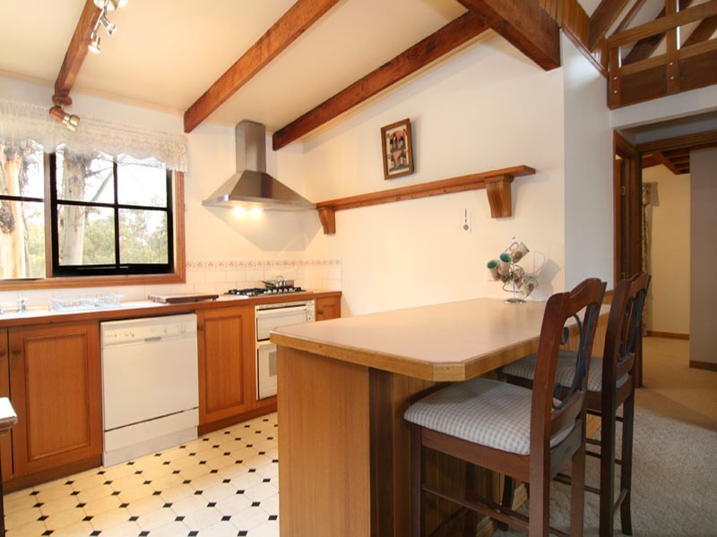 111 Caleana Road, Junortoun VIC 3551