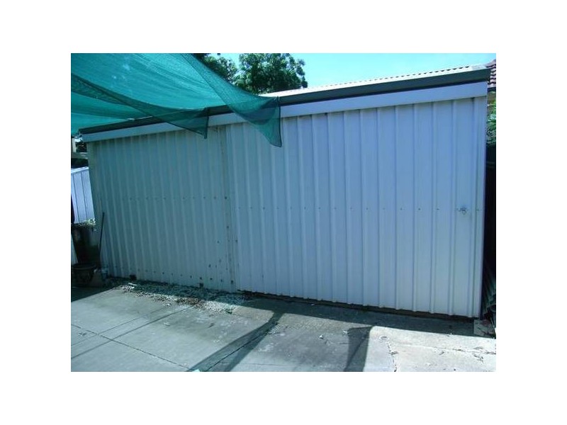 35 Danson Avenue, Kangaroo Flat VIC 3555