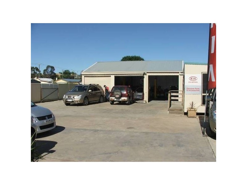 227 – 231 High Street, Kangaroo Flat VIC 3555