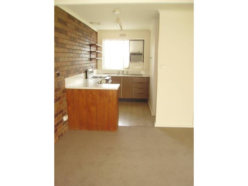 98 Panton Street, Golden Square VIC 3555