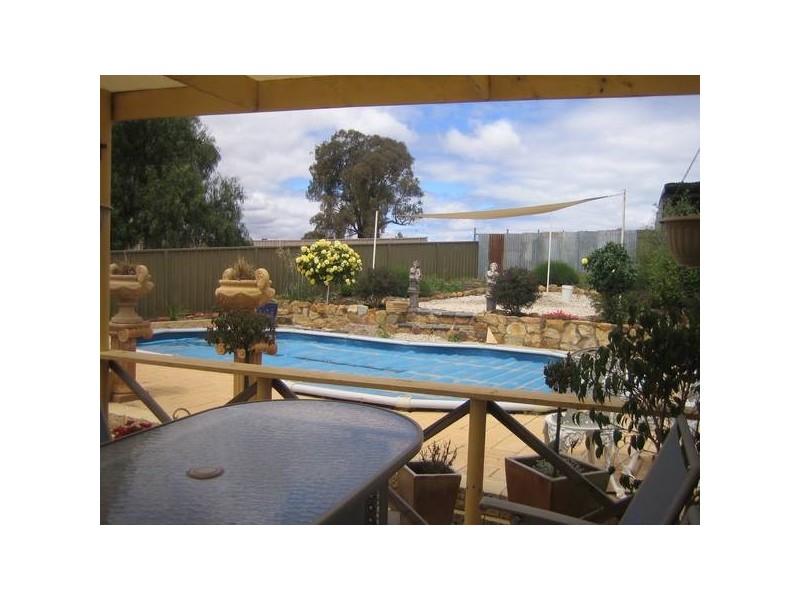 7 Violet Street, Eaglehawk VIC 3556