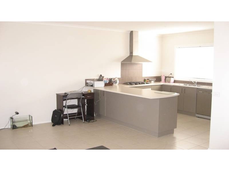 2/66 Lilac Street, Bendigo VIC 3550