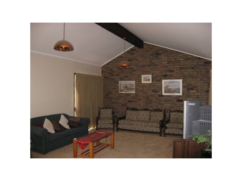 7 Belinda Avenue, Golden Square VIC 3555